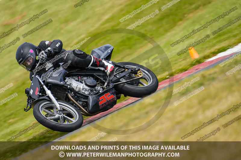 cadwell no limits trackday;cadwell park;cadwell park photographs;cadwell trackday photographs;enduro digital images;event digital images;eventdigitalimages;no limits trackdays;peter wileman photography;racing digital images;trackday digital images;trackday photos